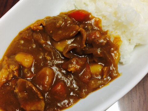 隠し味で旨味アップなカレーライス